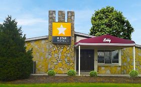 M Star Columbus North Motel Exterior photo