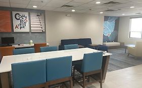 Holiday Inn Express Hotel & Suites Columbus Airport By Ihg Gahanna Exterior photo