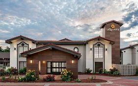 La Quinta Inn By Wyndham Columbus Airport Area Exterior photo